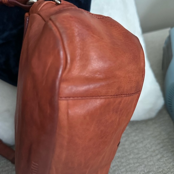 Miu Miu Brown Leather Shoulder Bag with Velvet Bow - Picture 3 of 7